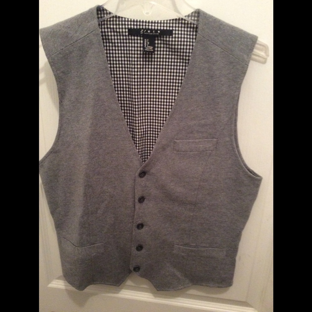 Lot of three guy’s vests size small